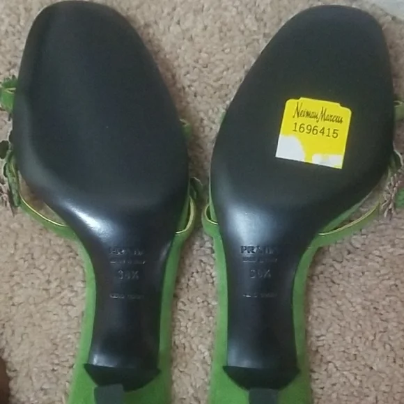 Prada Green Sandals with Metallic Chain Embellishment - Picture 16 of 16